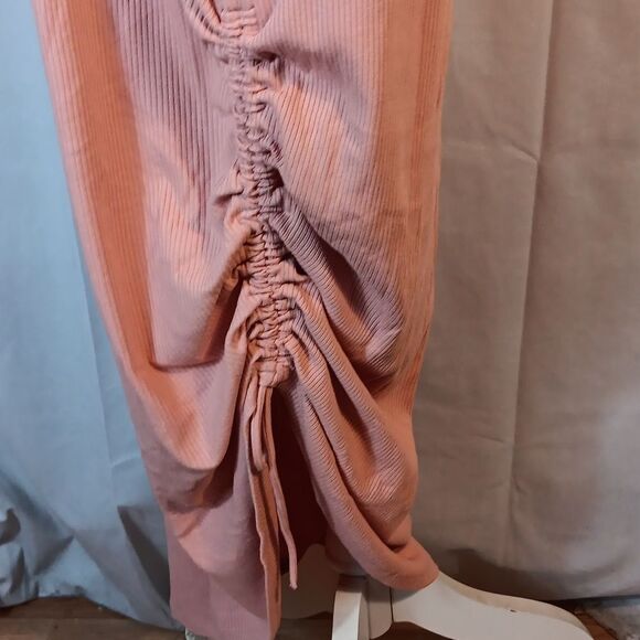 Sweaty Betty Weekend Twist Back Dress - Picture 5 of 12